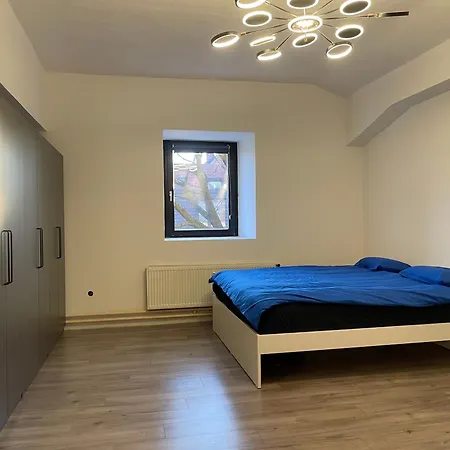 The Onyx Glow- 99m2 Designer Loft Lägenhet *