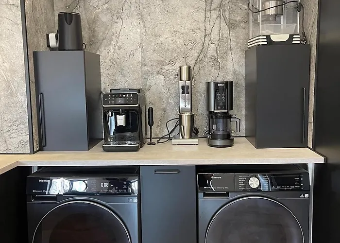 The Onyx Glow- 99m2 Designer Loft Апартаменты